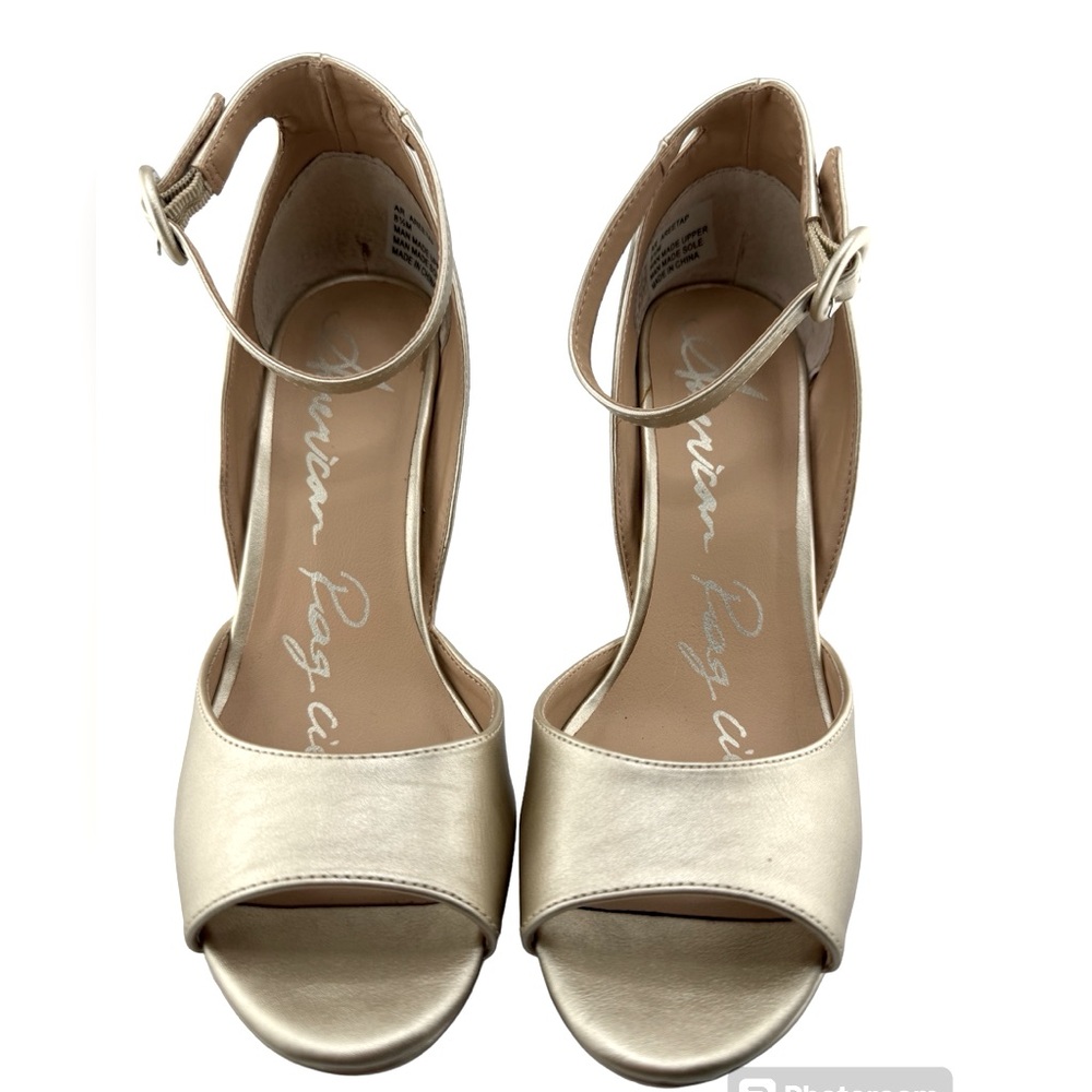 American Rag Champagne Gold Heels: Sz 8.5